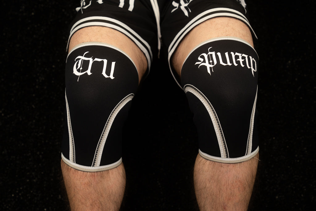 Tru Pump High-Performance Compression Knee Sleeves Black/White for Athletes & Lifters Enhance Stability & Performance